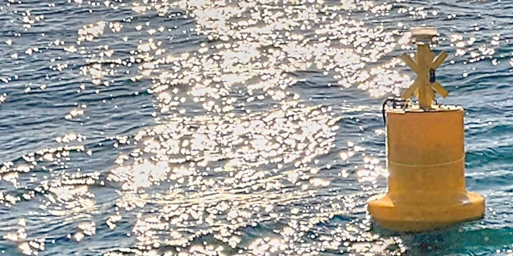 <strong>Off-shore environmetal buoys (EnviroBuoy)</strong>